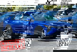 New 2025 Kia K4 LXS image 1