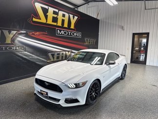 Used 2017 Ford Mustang Coupe image 1