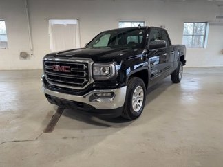 Used 2017 GMC Sierra 1500 SLE w/ SLE Value Package image 1