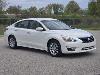 Used 2014 Nissan Altima 2.5 S image 1