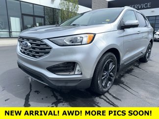 Used 2020 Ford Edge SEL w/ Cold Weather Package image 1