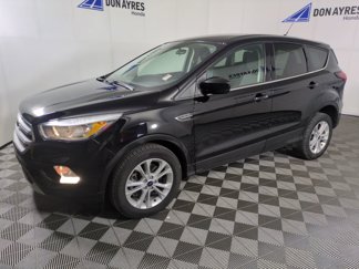 Used 2019 Ford Escape SE image 1