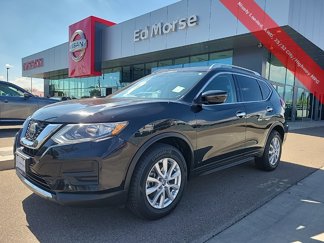 Used 2019 Nissan Rogue SV image 1