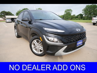 Used 2023 Hyundai Kona SE image 1