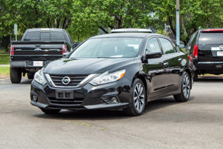 Used 2016 Nissan Altima 2.5 SV image 1