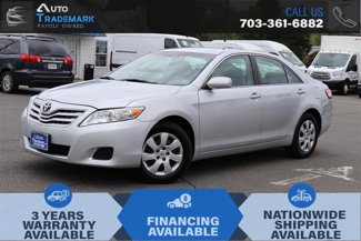 Used 2010 Toyota Camry LE image 1