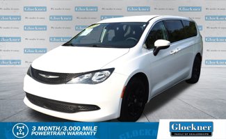 Used 2023 Chrysler Voyager LX image 1