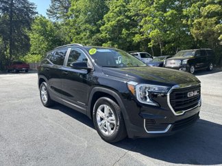 Used 2022 GMC Terrain SLE w/ Driver Convenience Package image 1