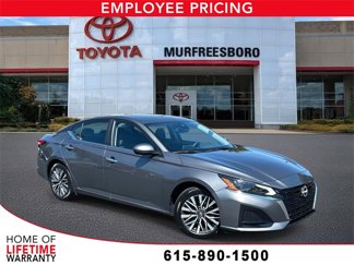Used 2023 Nissan Altima 2.5 SV image 1