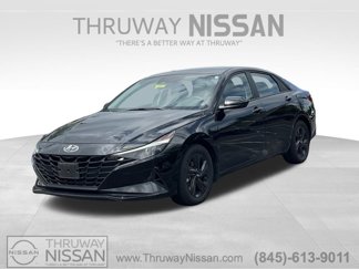 Used 2023 Hyundai Elantra SEL image 1