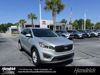 Used 2017 Kia Sorento LX image 1