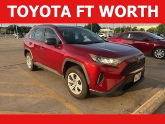 Used 2019 Toyota RAV4 LE image 1