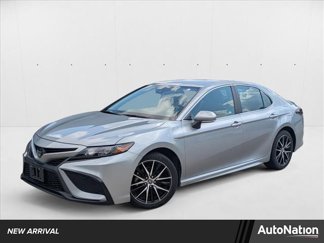 Used 2023 Toyota Camry SE image 1