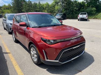 Used 2023 Kia Soul S image 1