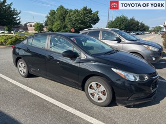 Used 2018 Chevrolet Cruze LS image 1