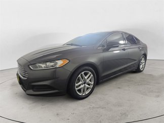 Used 2016 Ford Fusion SE image 1