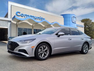 Used 2023 Hyundai Sonata SEL image 1
