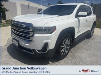 Used 2023 GMC Acadia SLT image 1