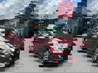 Used 2023 Nissan Altima 2.5 SV image 1