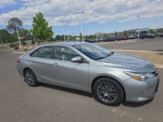 Used 2017 Toyota Camry image 1