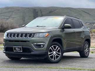 Used 2017 Jeep Compass Latitude w/ Popular Equipment Group image 1
