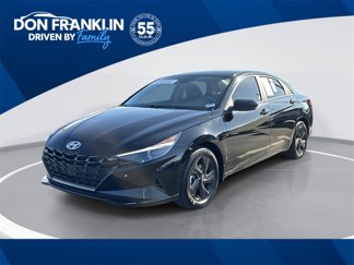 Used 2023 Hyundai Elantra SEL image 1