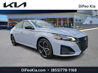 Used 2023 Nissan Altima 2.5 SR image 1