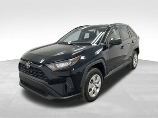 Used 2019 Toyota RAV4 LE image 1