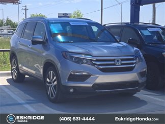 Used 2017 Honda Pilot Touring image 1