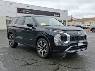 New 2025 Mitsubishi Outlander SE image 1
