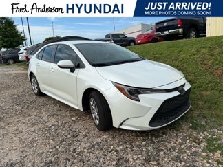 Used 2020 Toyota Corolla LE image 1