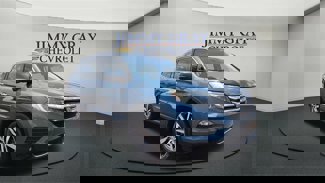 Used 2018 Honda Pilot Touring image 1