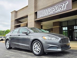 Used 2016 Ford Fusion SE image 1