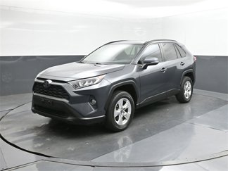 Used 2021 Toyota RAV4 XLE image 1