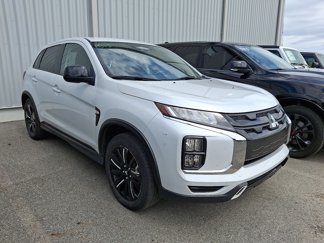 Used 2022 Mitsubishi Outlander Sport SE image 1