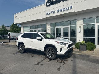 Used 2020 Toyota RAV4 XLE Premium image 1