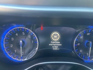 Used 2018 Chrysler Pacifica Limited image 1