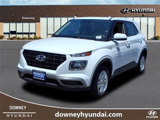 Certified 2023 Hyundai Venue SE image 1