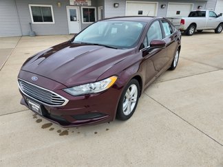 Used 2018 Ford Fusion SE image 1