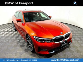 Certified 2022 BMW 330i xDrive Sedan w/ Convenience Package image 1