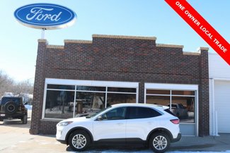 Used 2022 Ford Escape SE image 1