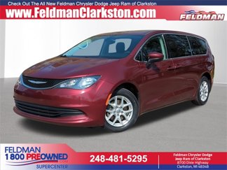 Used 2017 Chrysler Pacifica Touring image 1