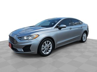 Used 2020 Ford Fusion SE image 1
