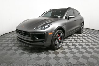 Certified 2022 Porsche Macan S image 1