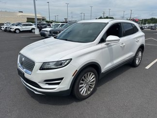 Used 2019 Lincoln MKC Premiere image 1