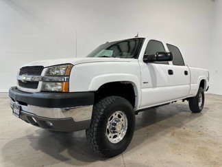 Used 2004 Chevrolet Silverado 2500 LT w/ Heavy-Duty Power Package image 1