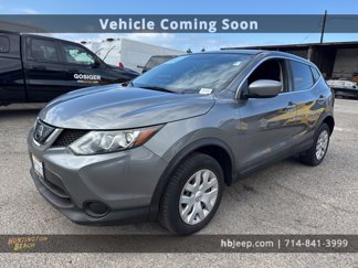 Used 2018 Nissan Rogue Sport S image 1
