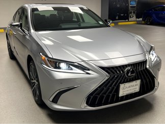 Certified 2025 Lexus ES 350 w/ Premium Package image 1