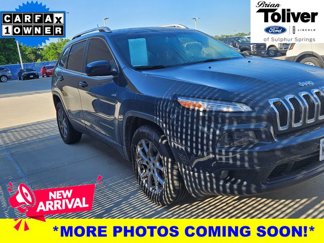 Used 2018 Jeep Cherokee Latitude Plus w/ Comfort/Convenience Group image 1