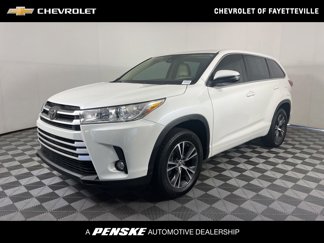 Used 2018 Toyota Highlander Plus image 1